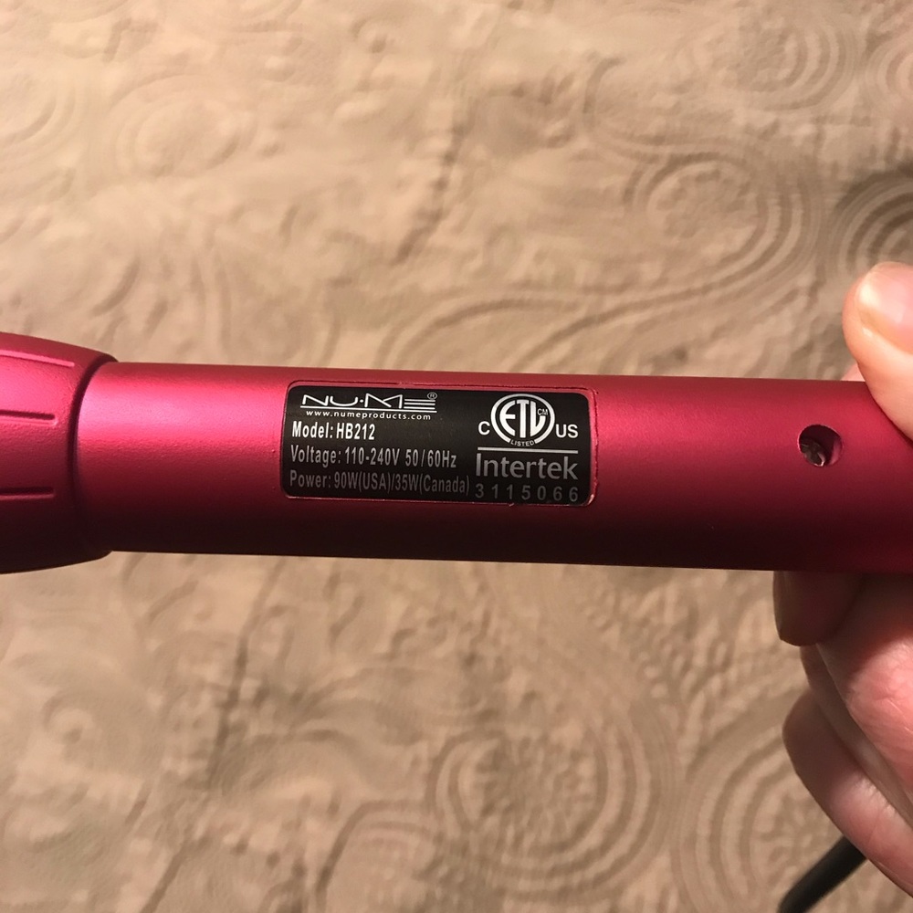 NuMe styling wand